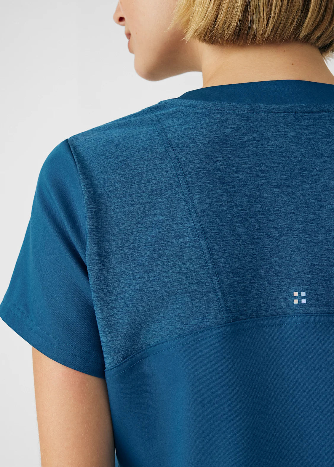 POLERA CLÍNICA MUJER VIBE WT121 CARIBBEAN BLUE